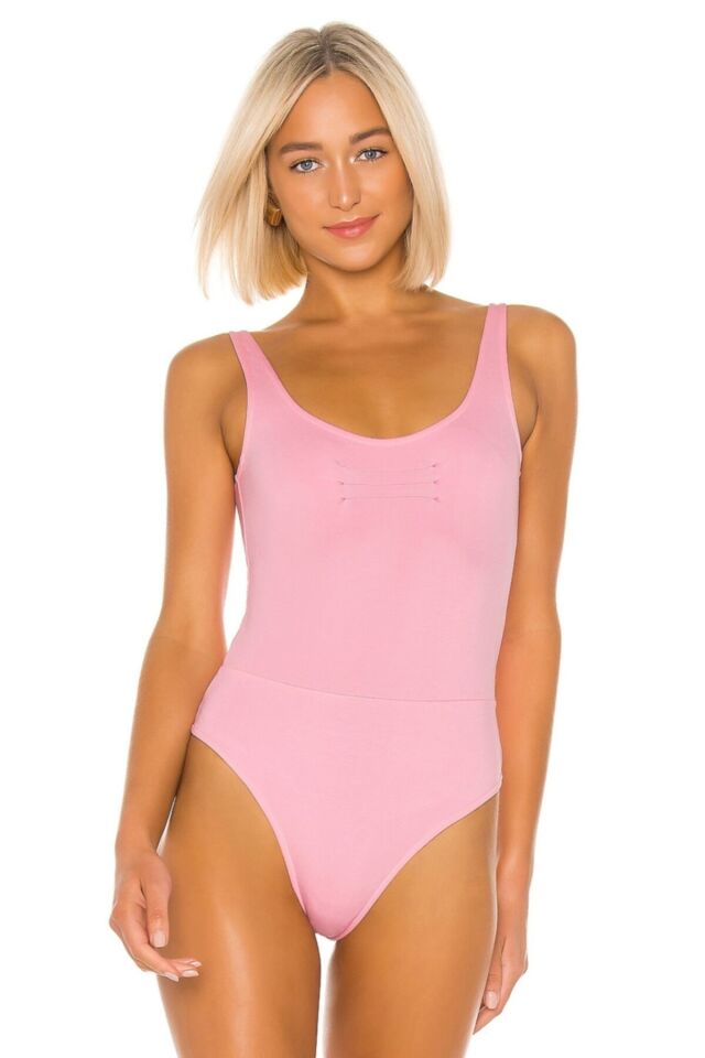  Pembe - M