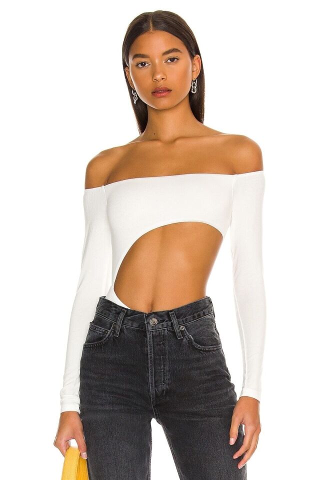 Kadın Beyaz Düşük Omuz Dekolteli Jarse Bodysuit