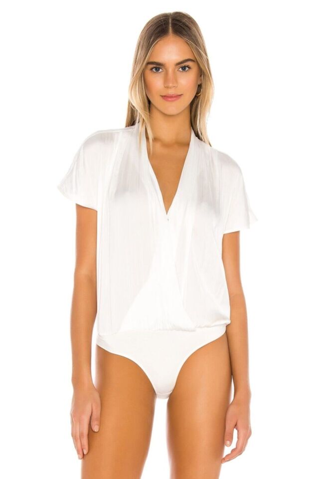Kadın Beyaz Kısa Kol Saten Kumaş Bodysuit